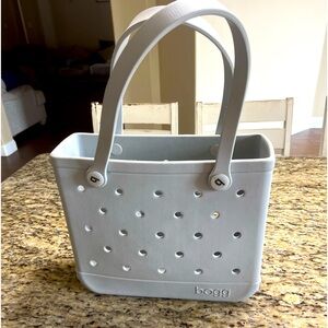 Bogg bag. Medium size. Grey